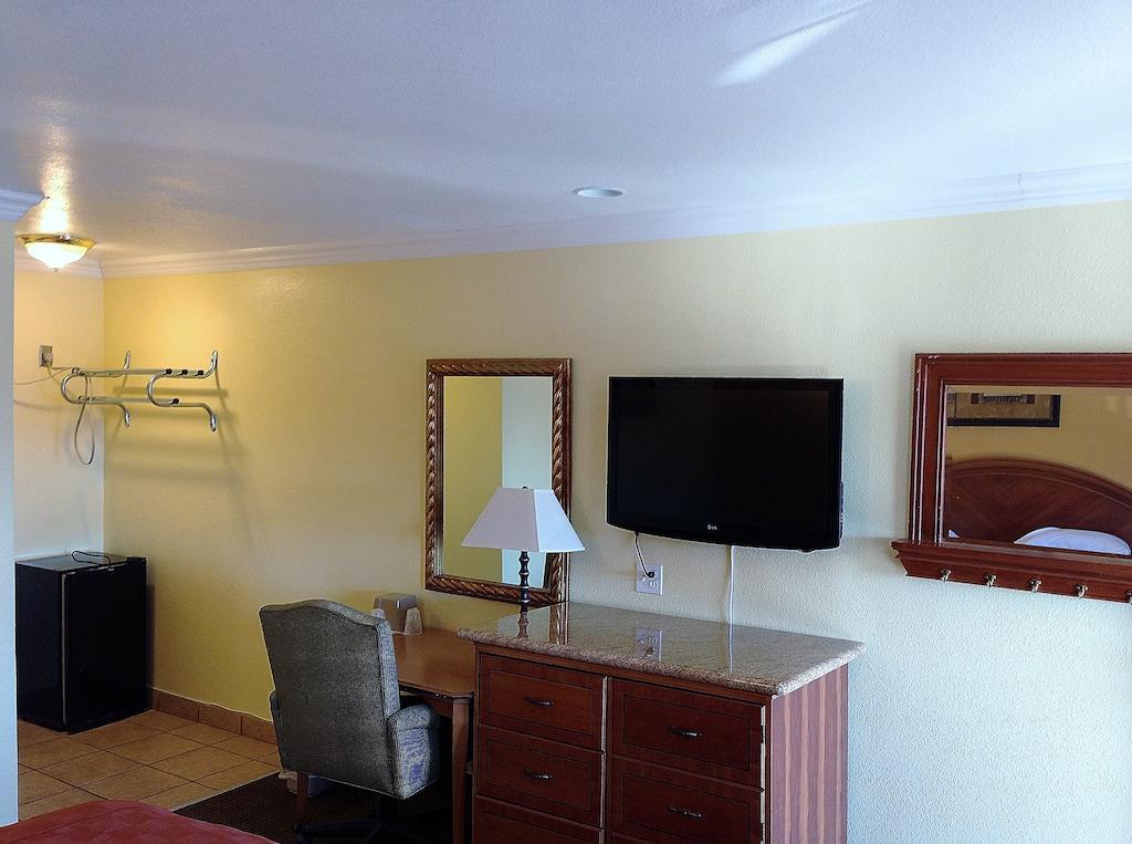 Downtown Motel 7 San Bernardino Habitación foto